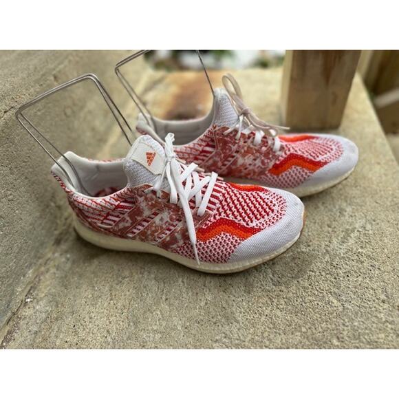 Adidas UltraBoost 5.0 DNA Cloud White Red Women's Size 9.5 Running Shoes GY3190 - Picture 2 of 9